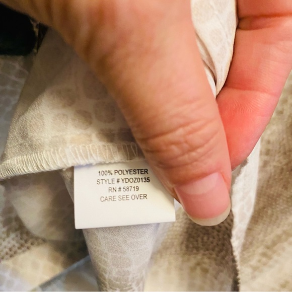 ⭐️ NY Collection Collared Utility Blouse - Picture 5 of 5